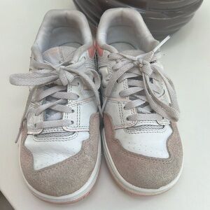 Girls new balance 550 as is. No  rips cute plenty of wear left really cute